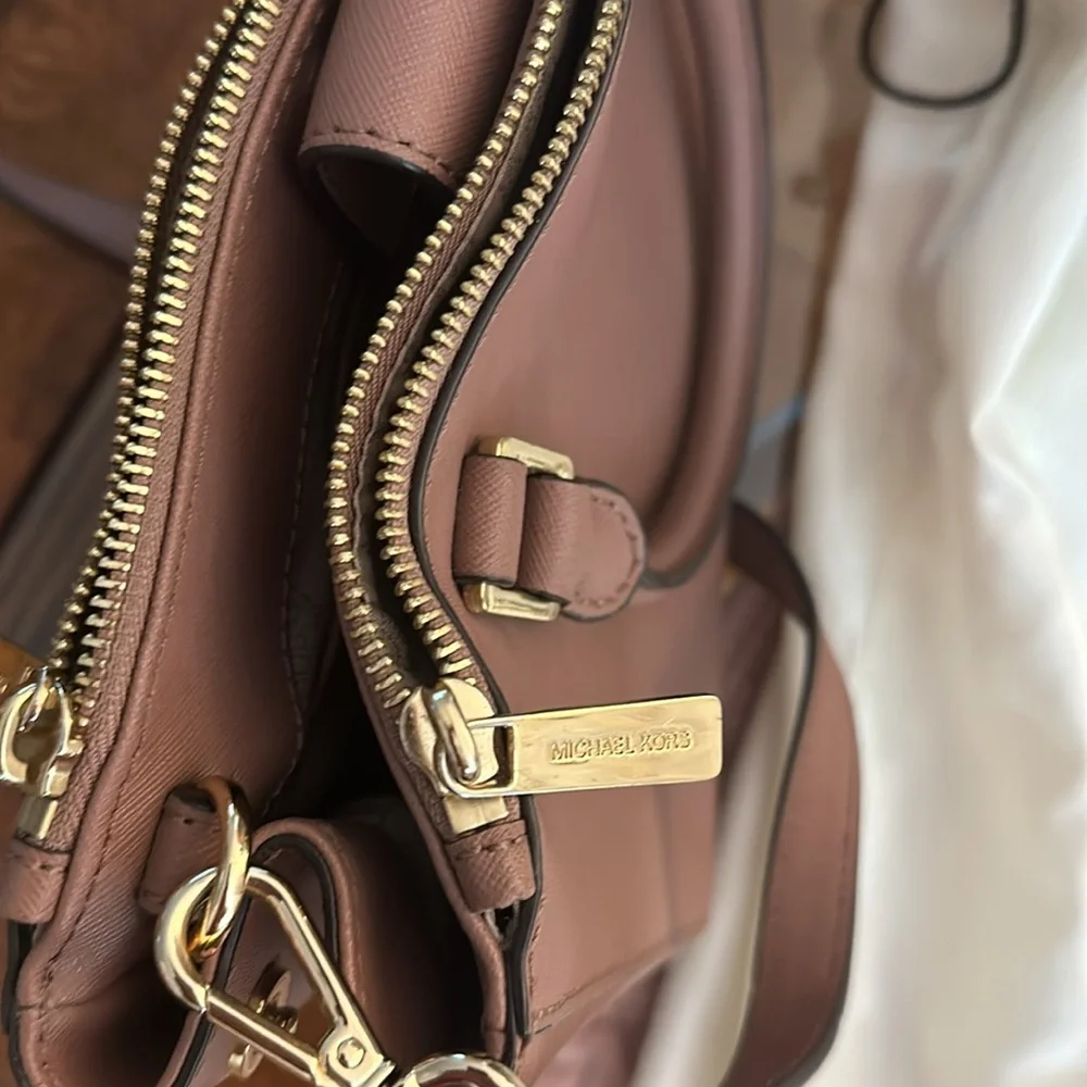 Michael Kors Bag - Picture 8 of 16